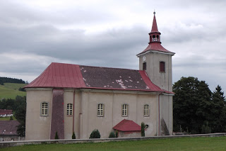 Kostel sv Petra a Pavla v Českých Petrovicích